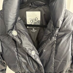 The Gap Puffer Jacket in Black